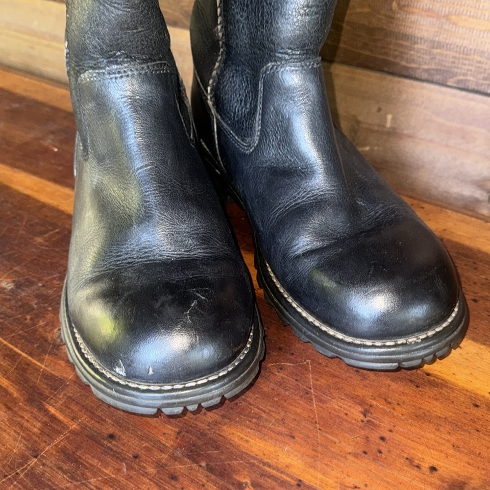 UGG Brooks Tall black leather sheepskin waterproof winter boots - Picture 3 of 5